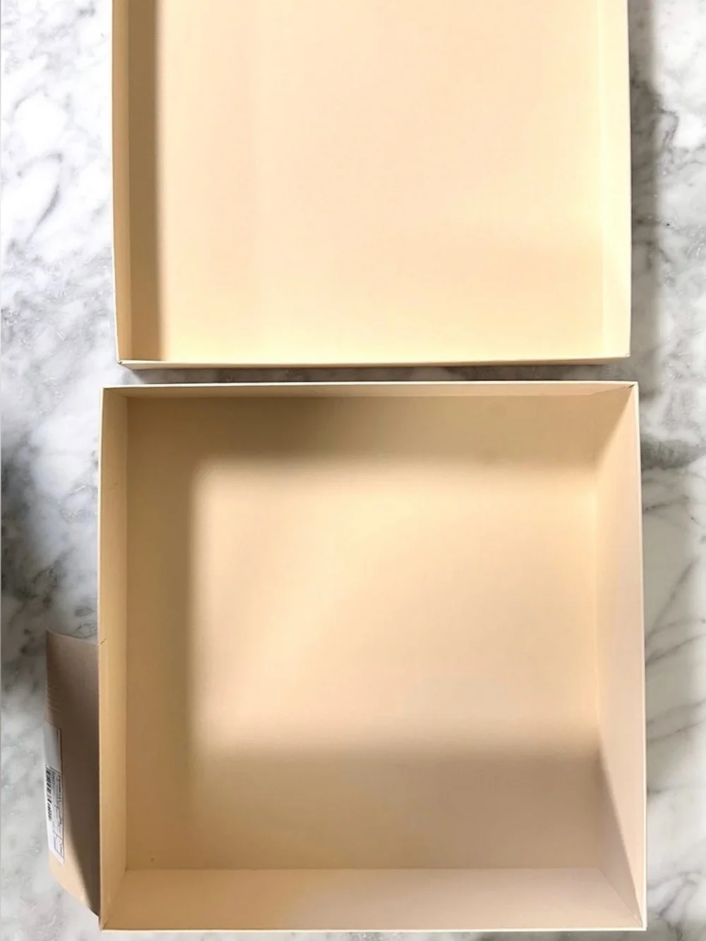 VALENTINO GARAVANI (Empty Box)